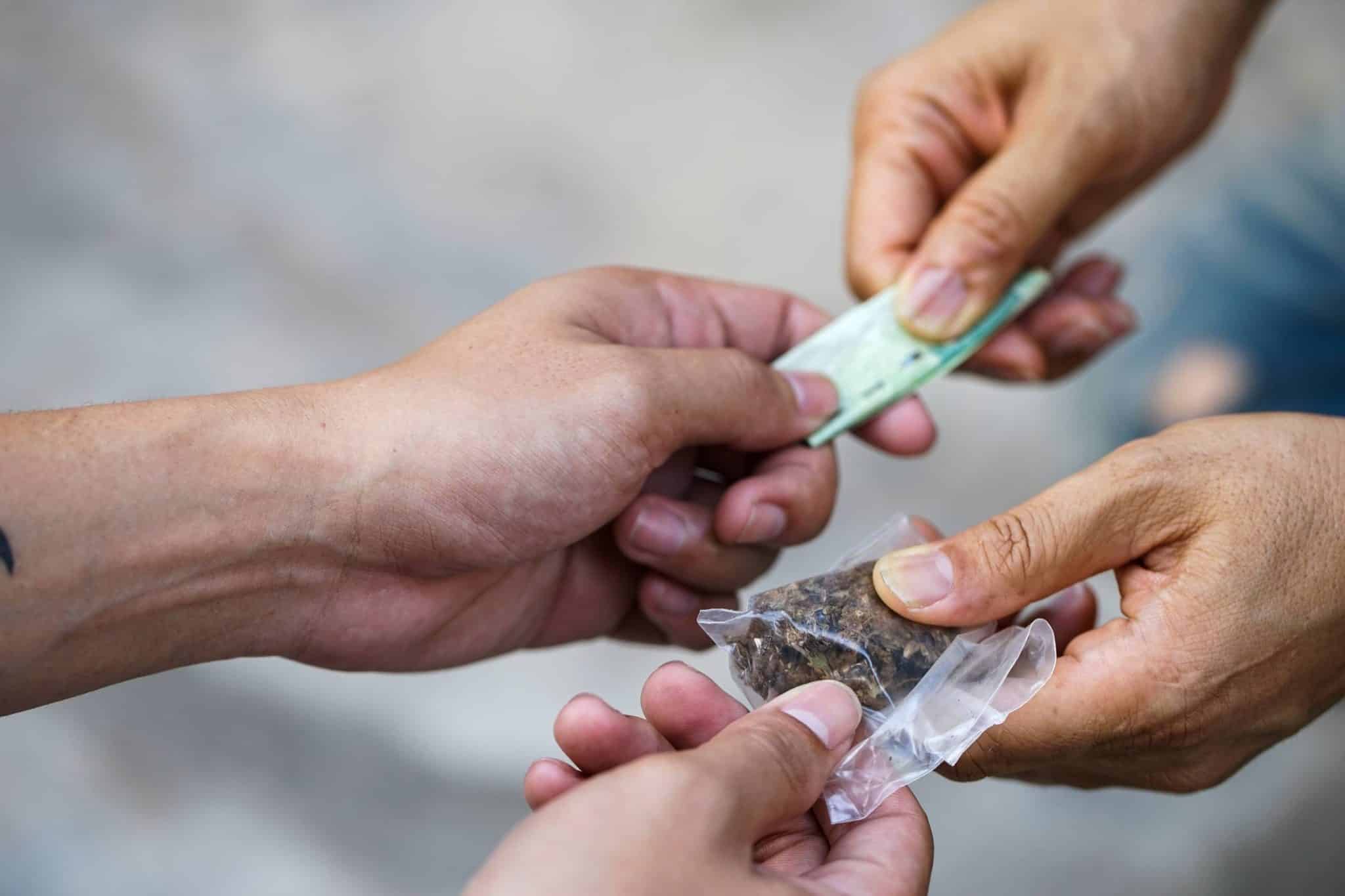 Texas Laws & Punishments for Drug Possession & Trafficking